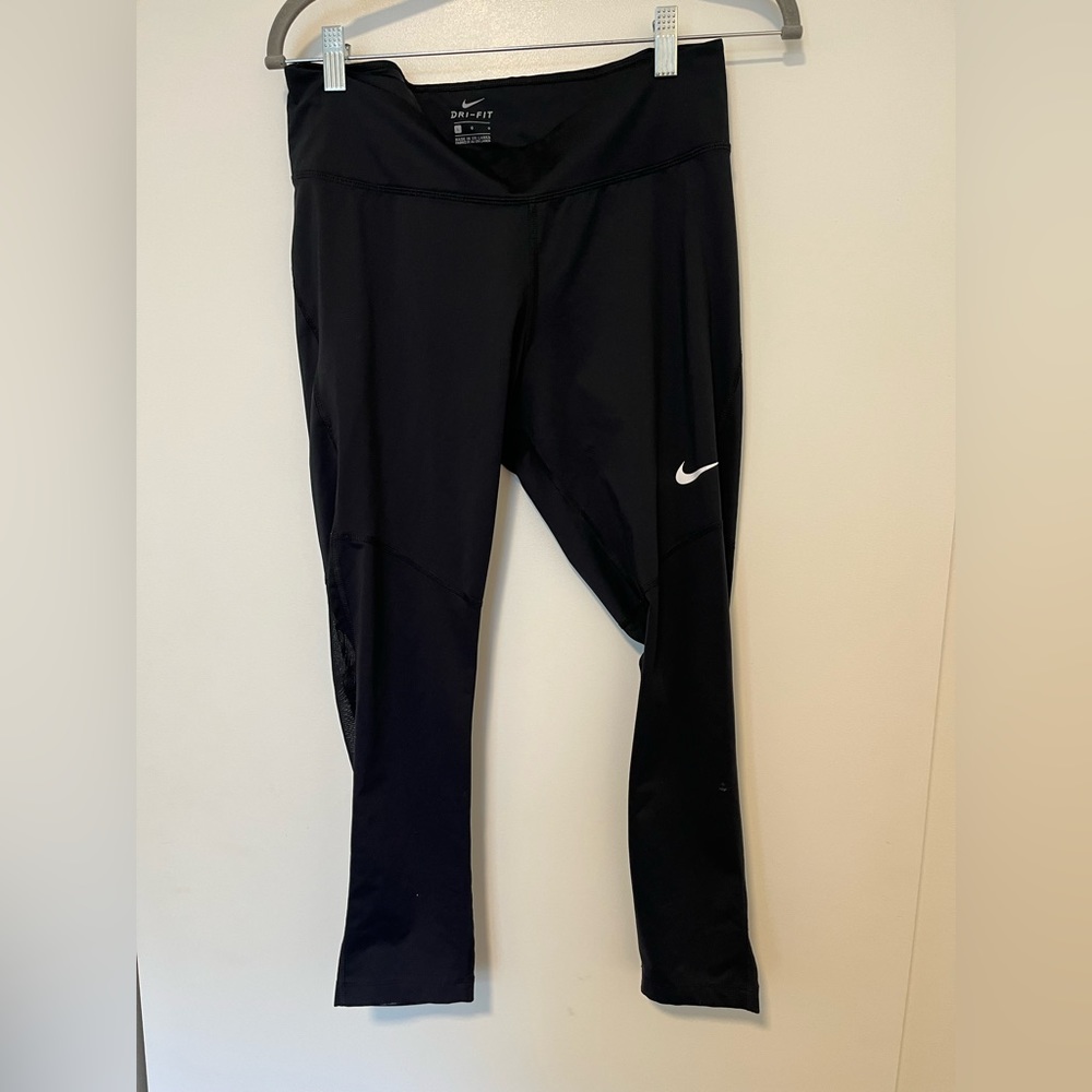 Nike Cropped Leggings